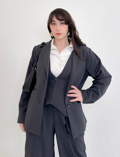 SERPENTINA 【日本製生地】撥水オーバーパートナージャケット【セットアップ可能】 グレー アップ モデル着用