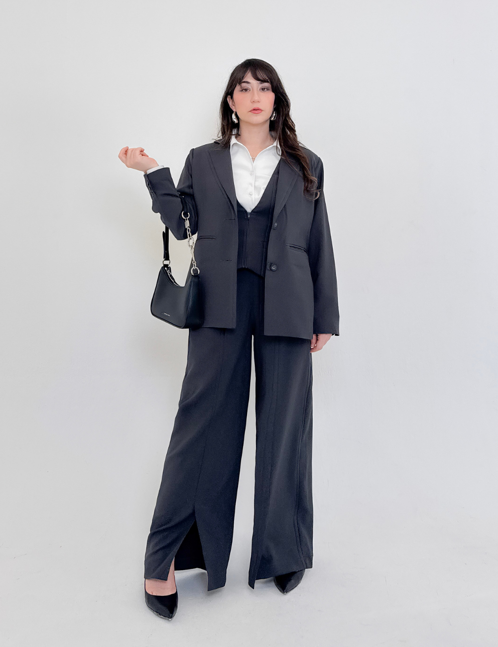 SERPENTINA 【日本製生地】撥水オーバーパートナージャケット【セットアップ可能】 グレー 正面 モデル着用