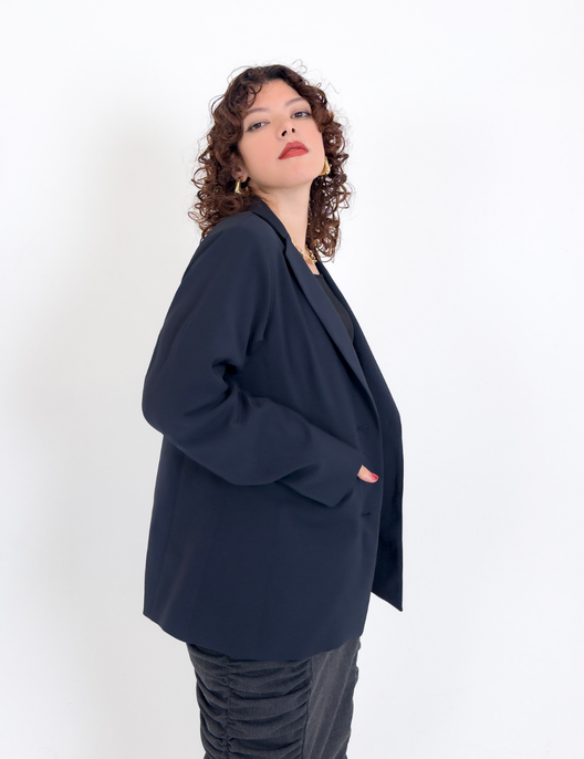 SERPENTINA 【日本製生地】撥水オーバーパートナージャケット【セットアップ可能】 ネイビー 横 モデル着用