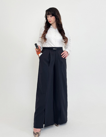 SERPENTINA 【日本製生地】撥水センターベンツパンツ【セットアップ可能】 ネイビー 正面 モデル着用