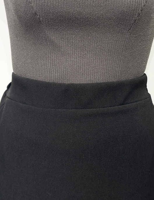 SERPENTINA ラップライクスカート ブラック ディティール